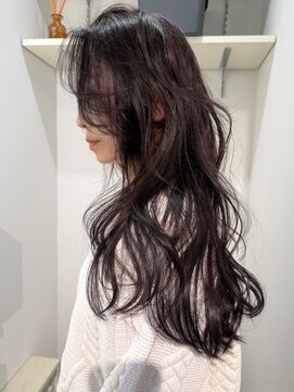 ラキング ギンザ トウキョウ(LAKING GINZA) オンカラーでレッドカラー