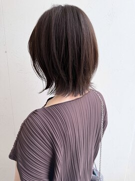 ジュエ ヘアー デザイン(Jue hair design) 夏の垢抜けヘアはこれ！柔らか質感の外ハネレイヤーで涼しげに！