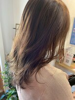 ロッカヘアエジェ(ROCCA hair eje.) デザインカラーシフォンベージュウェーブ