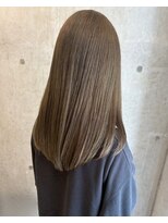 ロッカヘアエジェ(ROCCA hair eje.)&nbsp;透明感オリーブベージュ大人ガーリー