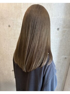 ロッカヘアエジェ(ROCCA hair eje.) 透明感オリーブベージュ大人ガーリー