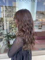 デュールイースト(Duul East)&nbsp;グレージュ×ヘアアレンジ