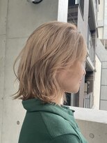 ニチカ(NYCHIKA)&nbsp;大人の透明感ハイトーン｜ミディアムボブ