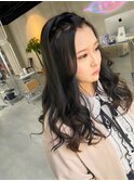 アイドルが奏でる前髪編み込みナチュラル巻き