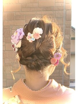 ヘアーメイクアイ(Ai) リボンアップスタイル