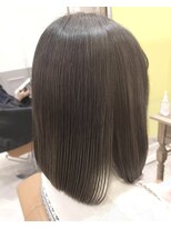 カリン 町田店(carin)&nbsp;ブリーチカラー☆  ミルクティーグレージュ