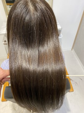 シャルマン 六町(CHARMANT) 水素トリートメント×カラーカット