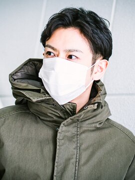 デフ(def) メンズ ゆるやかパーマのセンターパートヘア