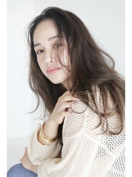 エヌ トーキョー(enu TOKYO) レイヤーたっぷり大人ロング　大人かわいいヘア