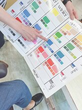 パーソナルカラーって大事なの？？大事です！！！自分の魅力が最大限引き出される色を見つけましょう♪