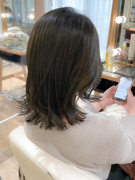 ネオリーブ チロル 横浜西口店(Neolive CiroL.) くびれミディアム 暗髪グレージュ