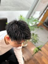 ヘアーワークス ボナ(HAIR WORKS bona.)&nbsp;ビジネスマンの黒髪短髪ヘア スパイキーショートアップバング