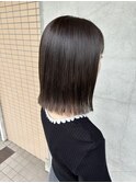 オリーブグレージュ