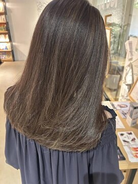 クララ フォレストモール取手店(CLALA) ローレイヤーカット&赤み消しカラー