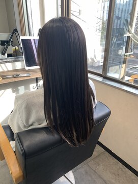 アトリエナガノ(atelier nagano) ニュアンスカラー/センターパート/ツヤ髪スタイル/ブルージュ