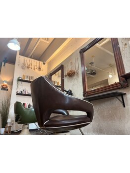 少人数のプライベートサロンで周りを気にせず贅沢にゆったりとしたサロンタイムをお過ごしいただけます。