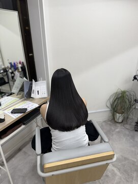 アチェロ(Acero.) 韓国風レイヤー×前髪長め×20代グレージュ