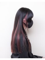 エルレ(Elure)&nbsp;ウルフ#レイヤーカット#ブリーチ#インナーカラー#レッド#浜松