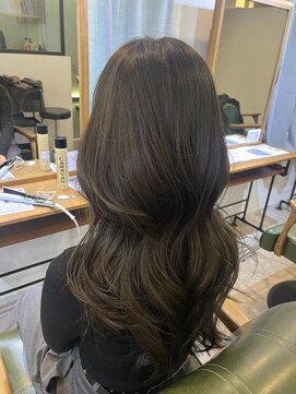 サミット ウル(SUMMIT ulu.) 【uta】透明感たっぷりオリーブグレージュ