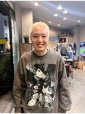 金髪坊主