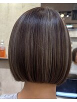 ヨロ 上野(YOLO)&nbsp;ハイライトカラーミルクティーベージュケアブリーチダブルカラー