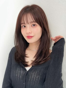 ディーエックス ウエスト(Dxxxx WEST) 上品さと透明感まとう、大人ナチュラルレイヤー KAITO