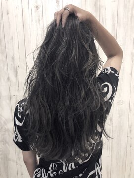 ヘア ドレス リッケ(hair dress lykke) 【lykke】外国人風ロング×Silver Ash