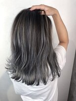 リベルテ 池袋(liberte)&nbsp;シルバー×バレイヤージュ