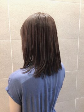 ボネッカ 鶴見(BONECCA) ピンク×ベージュ 夏カラー 石黒聡子