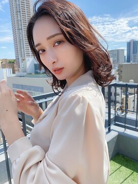 ルービック 和歌山(Rubik's) ワンホンミディアム_グレージュ_大人かわいい