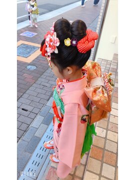 ビセナカオ(Visees de NAKAO) 七五三日本髪＋振袖着付け