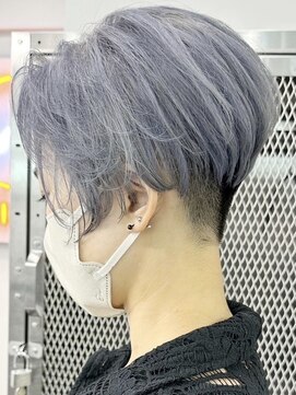 ウィコ 新宿(WICO) ブルーシルバー[新宿駅/斜めバング/グレージュカラー]