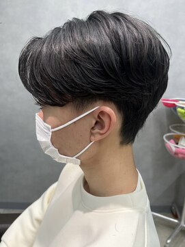 リット×ベリエ(Lit.×belier) 鹿児島波巻きパーマツイストスパイラルパーマセンターパート30代