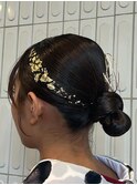 低めの位置で艶々まとめ髪◎水引×金箔