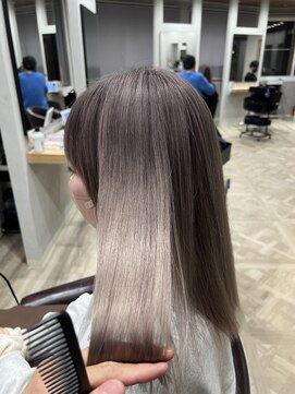 【noble】透明感抜群ダブルカラー