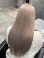 ルイス(L'wis)&nbsp;ホワイトミルクティグレージュ 渋谷ハイトーン 学割U24