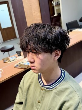 アトラクト バイ ラック 津田沼(Attract by LUCK) シャドウパーマ/メンズ/メンズパーマ/フェザーショート