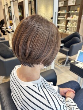 ゼルアヴェダ イオンモール与野(ZELE AVEDA) ショートボブ
