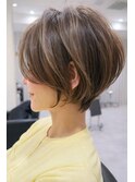30代40代50代ショート似合わせ白髪ぼかし前髪あり髪型