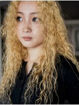 ドットプラス リム(Dot+LIM)&nbsp;ブリーチ毛でも、海外風スパイラルパーマ