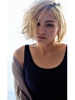 リマ(RIMA)&nbsp;【RIMA】 外国人風☆くせ毛風質感のミディアムボブ