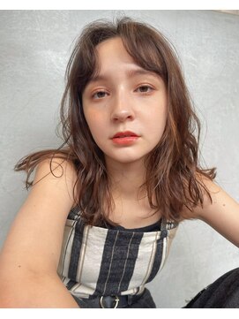 ナル(nalu.) ロブ / 透明感ベージュ