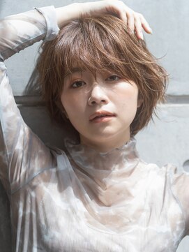 エミュ 表参道 青山(emu) 【emu井上信洋】ニュアンスパーマの丸みショートボブ【エミュ】