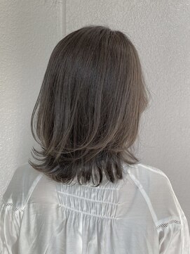 エイル 西梅田(eyl) ミディアムレイヤー × ベージュアッシュ☆