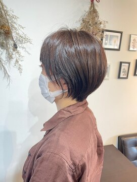 ルッツ カオラ(Ruttu KaoLa) 立体ショート