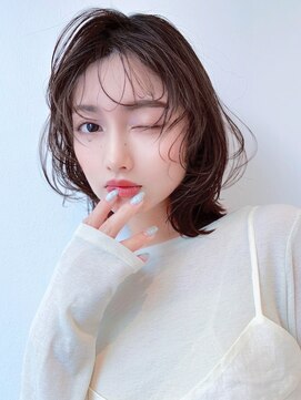 フィーリーカラー 大阪梅田店(feery color) オリーブベージュショートミニボブグレージュブリーチレイヤー