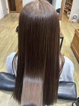 ルーフ ヘア アンド リラクション(RooF Hair and Relaxation) ストレートロング