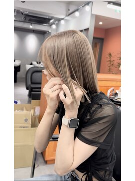 レブ 三条河原町(Reb,) ボブ/ハイトーン/切りっぱなしボブ/ミルクティーベージュ