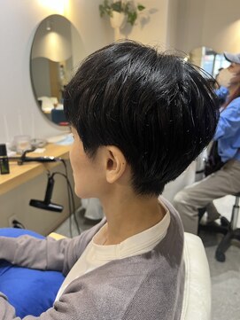 パラゴ(PARAGO.) 癖毛を活かす刈り上げショート