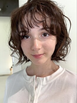 セルニ 福島(SELNI)の写真/【JR福島駅4分】なりたかった透明感!赤みと黄みもない秋冬トレンド《ブラウンベージュ》